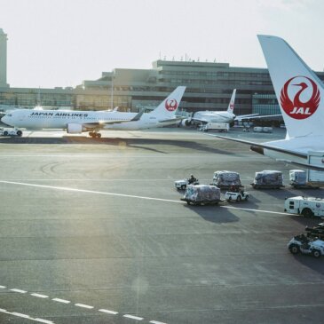 Japan Airlines amplia la flotta con nuovi jet Boeing e Airbus